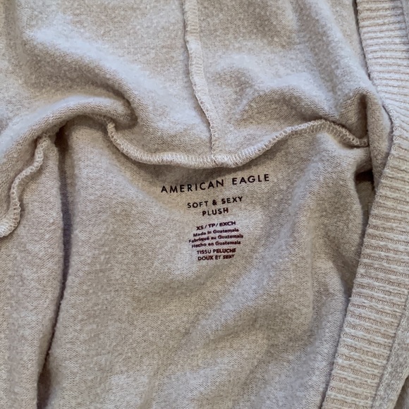 Cream Color American Eagle Cardigan - Picture 2 of 2